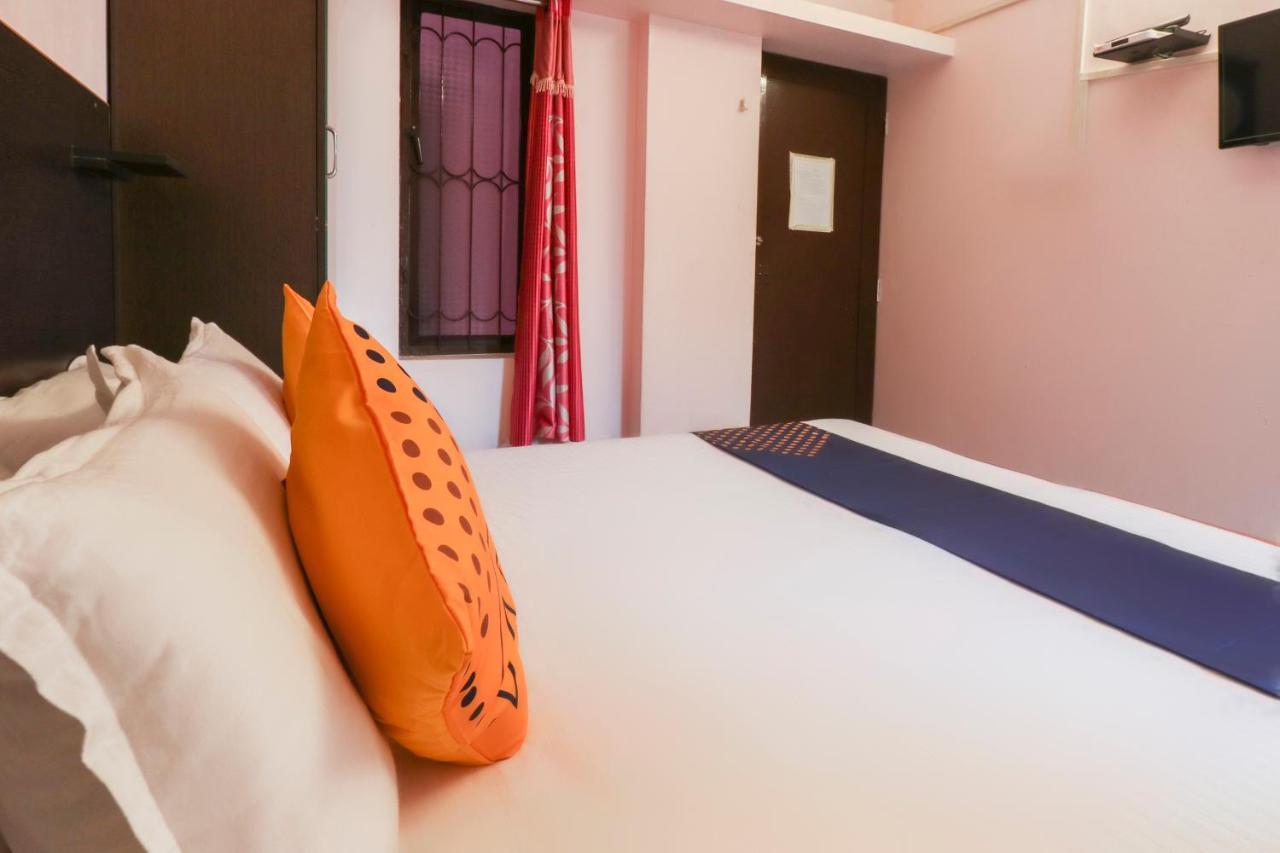 Hotel Spot On 26688 Jacob'S Residency Narakal Exterior foto